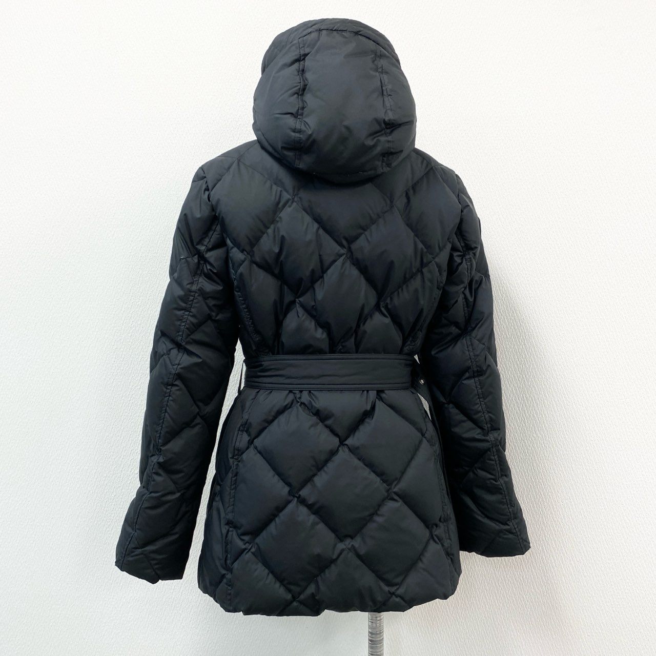 9h4 《美品》 BURBERRY LONDON バーバリー ロンドン フード付き ノバチェック ダウンコート S ブラック ダウンジャケット ベルト付き レディースt18r