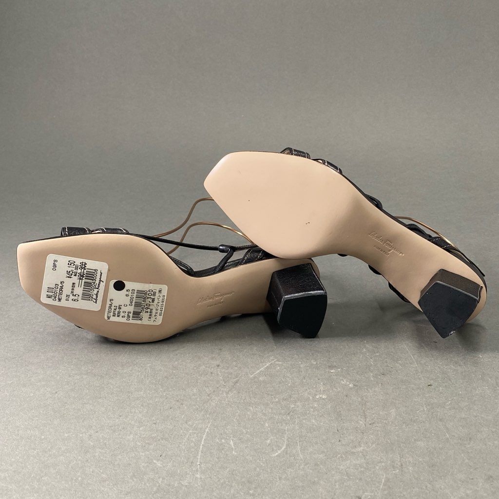 3f4 《極美品》定価¥90,300 Salvatore Ferragamo サルヴァトーレ フェラガモ レザーストラップ ヒールサンダル 6 1/2 ブラック leather シューズ イタリア製