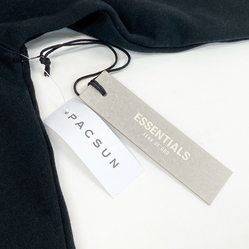 22d6 《美品》 Fear of God ESSENTIALS フィアオブゴッド エッセンシャルズ タグ付 フロントロゴ プルオーバーフーディ パーカー スエット 大きいサイズ XXL ブラック