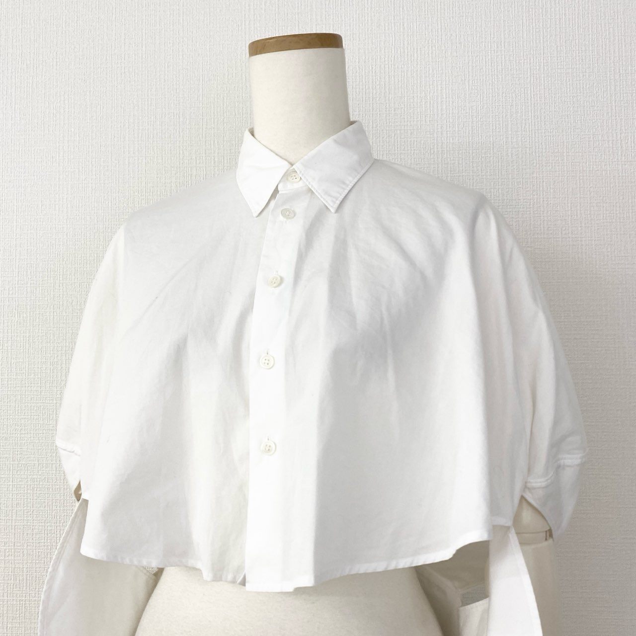 76e14 JUNYA WATANABE COMME des GARCONS ジュンヤワタナベ コムデギャルソン 変形立体裁断 ショートボレロシャツ ブラウス トップス JA-B017 XS ホワイト コットン100% AD2017 レディース