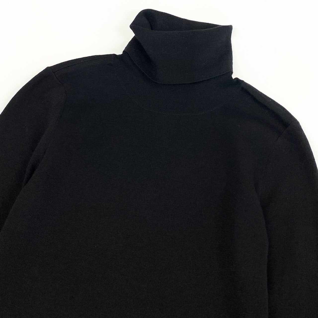 39f24④ FOXEY フォクシー タートルネックセーター ロゴプレート カシミヤシルク ニット レディース 女性用 27508 38 ブラック