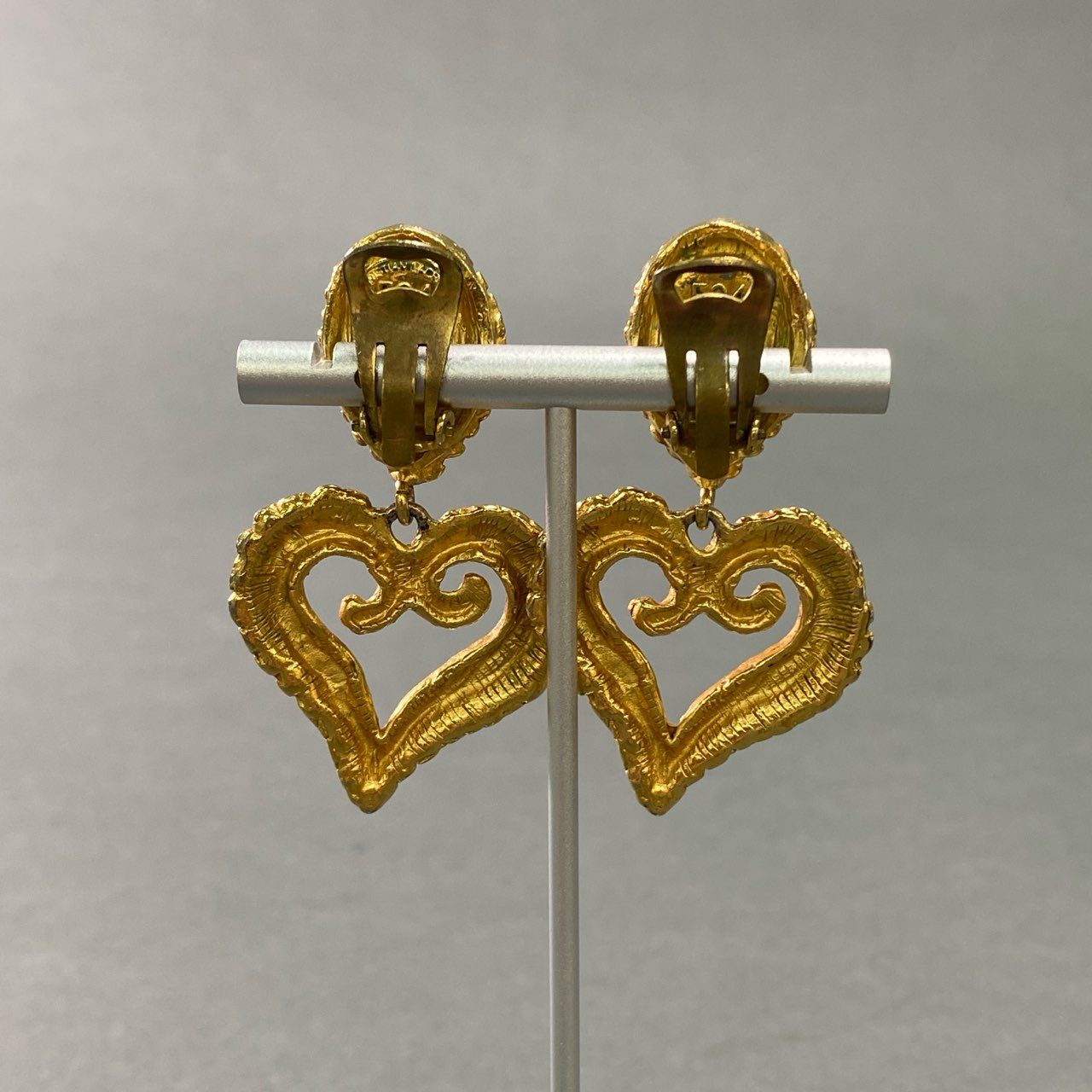 c19 Christian Lacroix クリスチャンラクロワ ハートモチーフストーンイヤリング VINTAGE ヴィンテージ ゴールド アンティーク GOLD