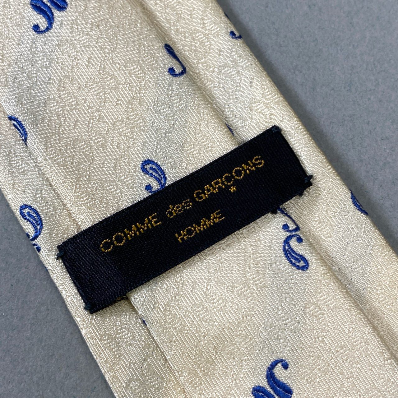 j16 COMME des GARCONS HOMME コムデギャルソン オム ネクタイ ペイズリー柄 フォーマル アイボリー ネイビー メンズu02t