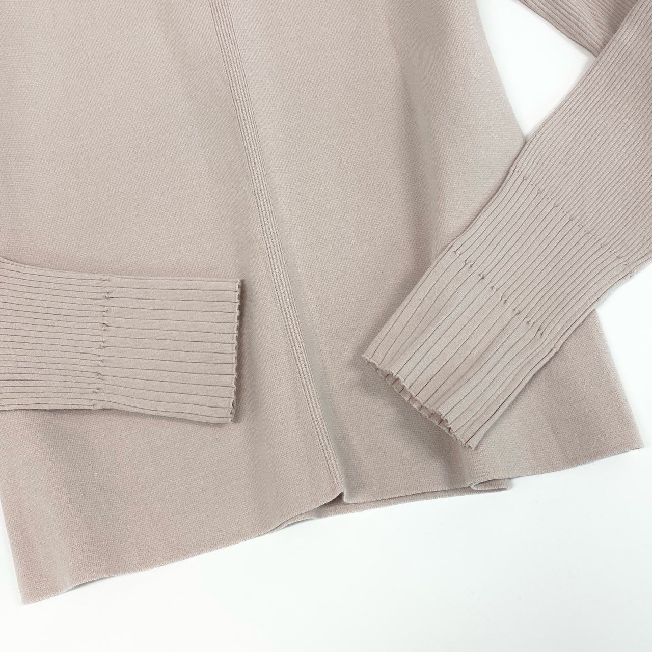 58f16 【美品】 FOXEY フォクシー 長袖ニット Vネックニット セーター リブニット ブランドロゴ レディース 日本製 女性用 27345 40 ブラック