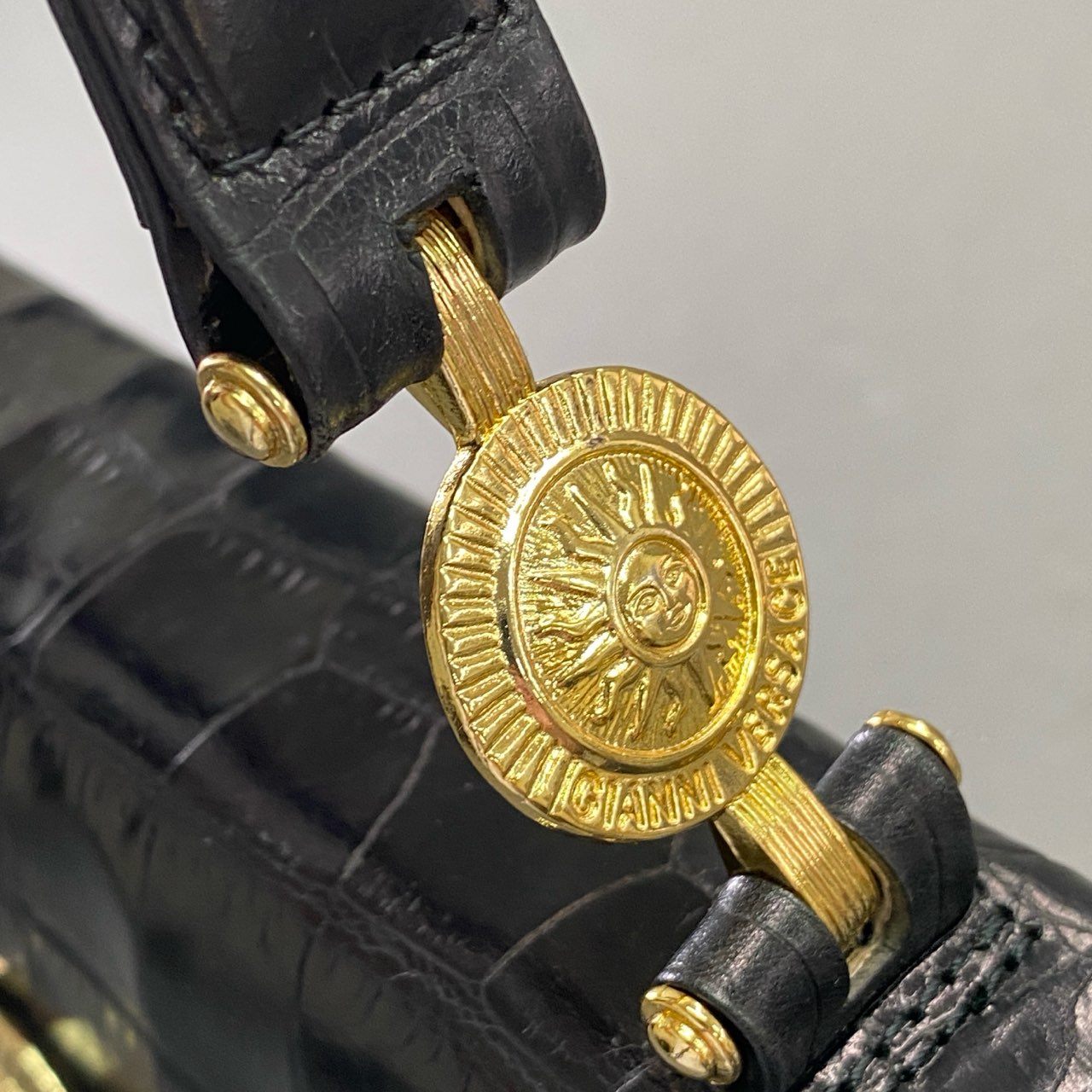 Af4 GIANNI VERSACE ジャンニ ヴェルサーチ クロコ型押し ハンドバッグ ブラック レザー カバン 鞄 ビンテージ Vintage レトロ
