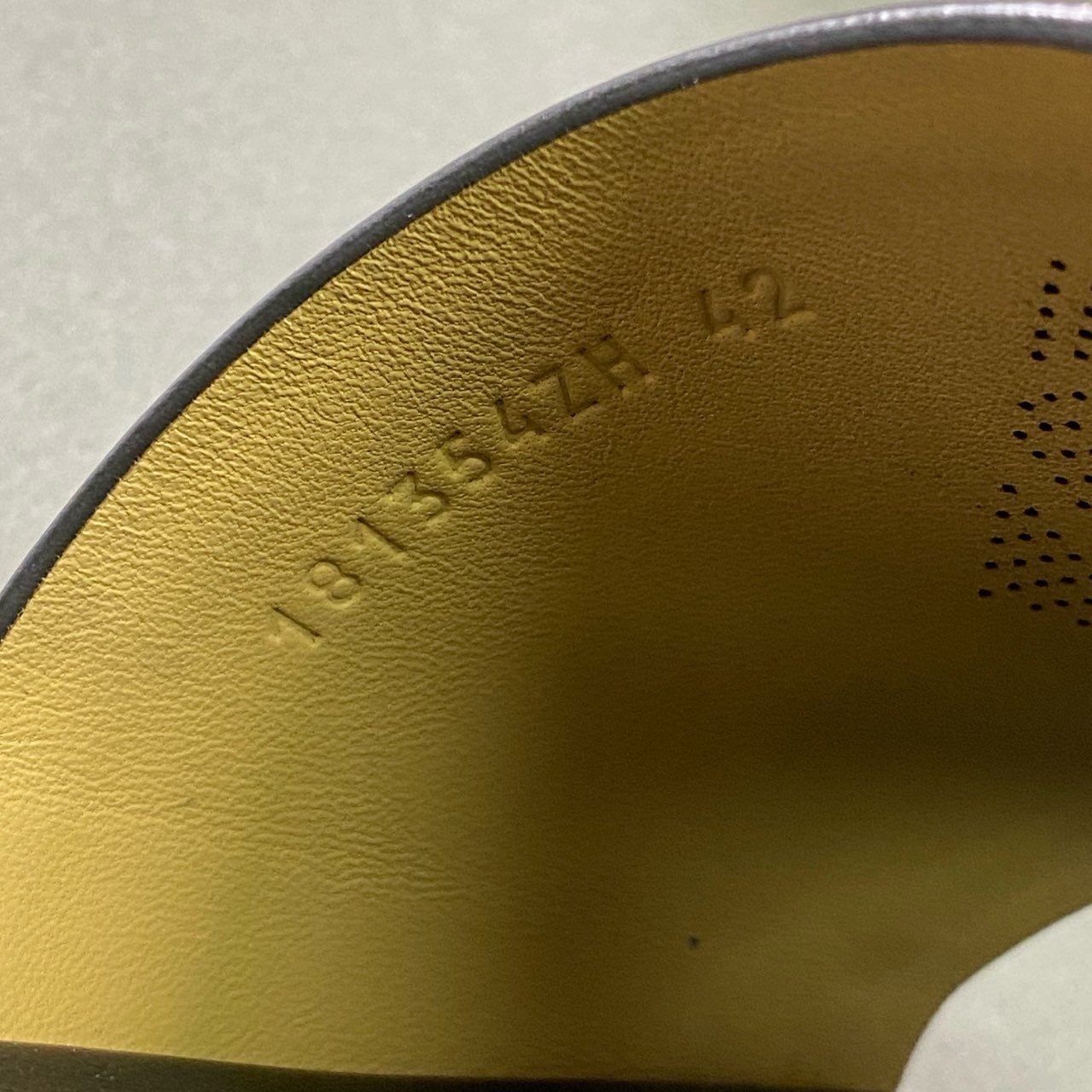 6f6 《極美品》 HERMES エルメス 廃盤 リフレックス Hロゴ サンダル 42 ブラック レザー シューズ 箱付き
