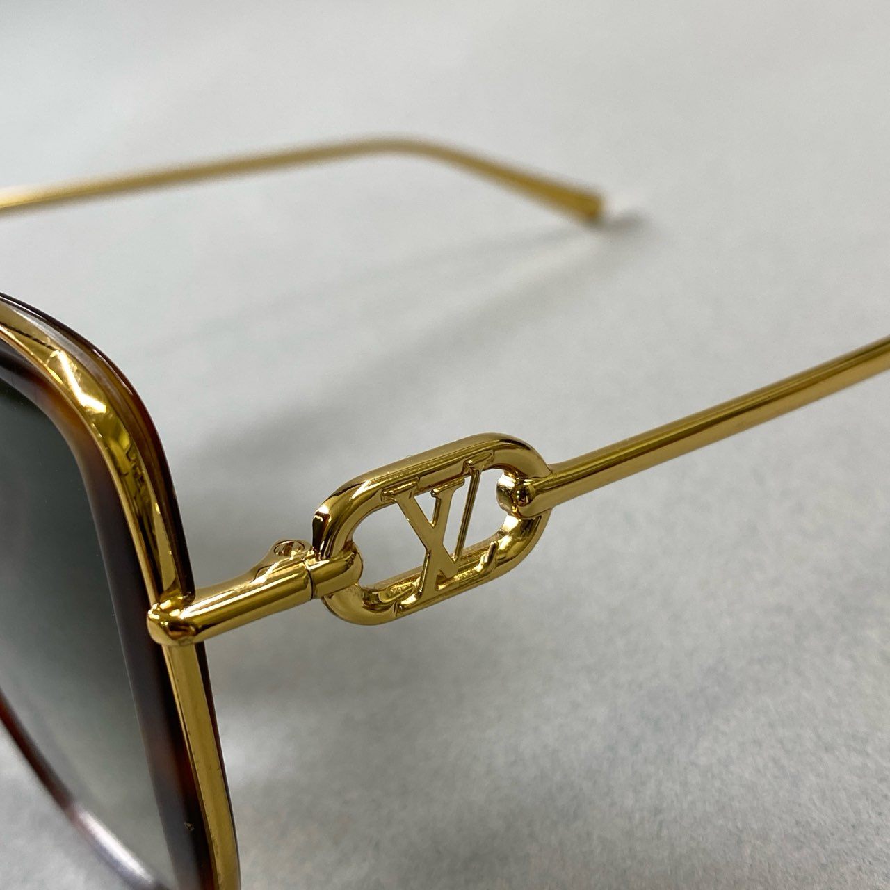 j16 Louis Vuitton ルイヴィトン リンクワン キャットアイ サングラス アイウェア イタリア製 MG2282 Z1770E 59-17-140 ブラウン ゴールド レディースo07t