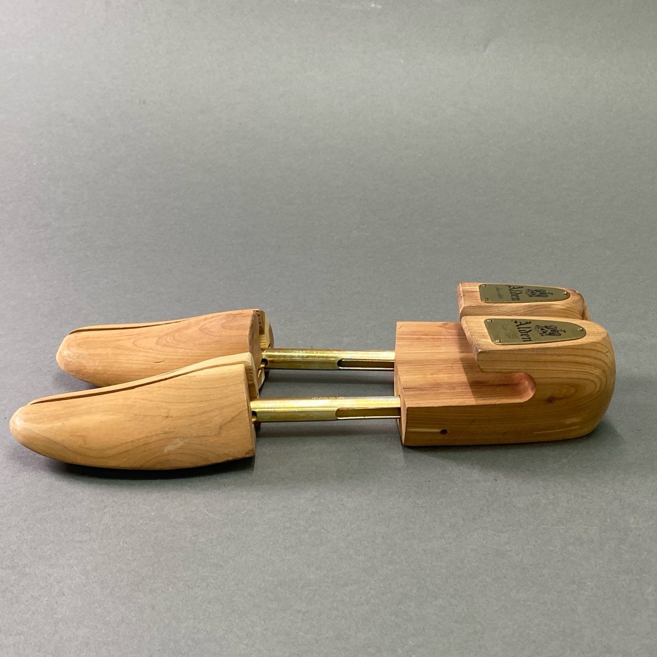 1e16③ Alden オールデン ウッドシューツリー M 茶系 木製 シューズキーパー ビジネス 革靴