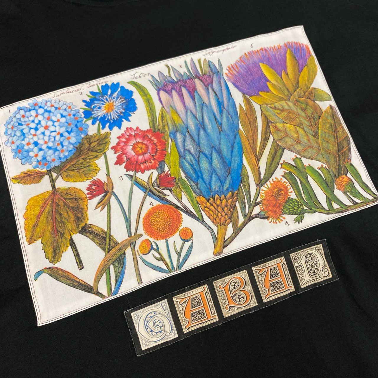19k29 《美品》 CABaN キャバン スビンコットン パレルモプリントTシャツ 半袖カットソー 総柄 フラワープリント 59-03-21-03001 M ブラック
