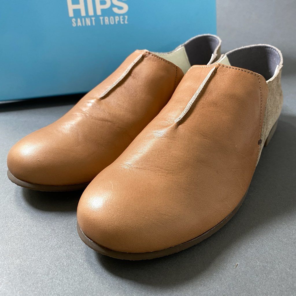 2f29 未使用品 HIPS SAINT TROPEZ ヒップス レザーシューズ スリッポンシューズ 革靴 23.5 ベージュ レザー レディース 婦人靴