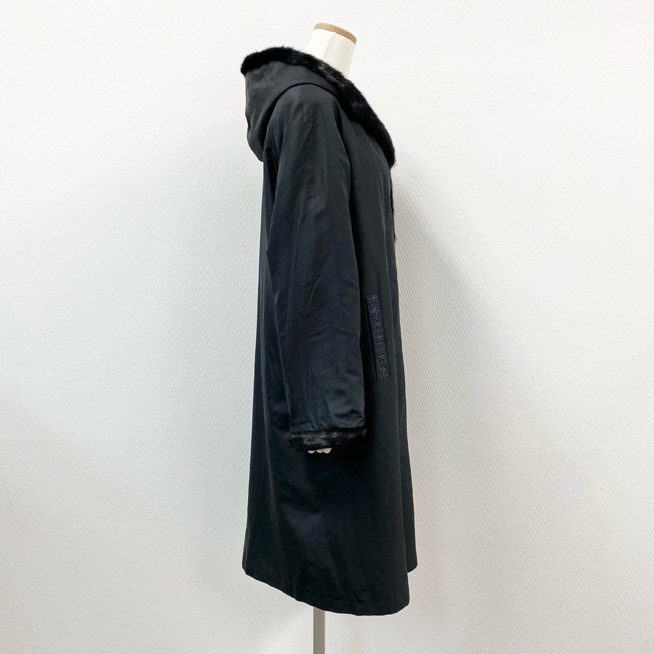 16j20 《美品》 最高級毛皮 ミンクコート フード付き ロングコート フード付き リバーシブルコート ブラック系 ミンク 本毛皮 レディースk02i