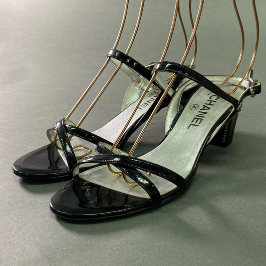 7b12 CHANEL シャネル アンクルストラップ ヒールサンダル チャンキーヒール ココマーク イタリア製 レディース 36 1/2 ブラック エナメル
