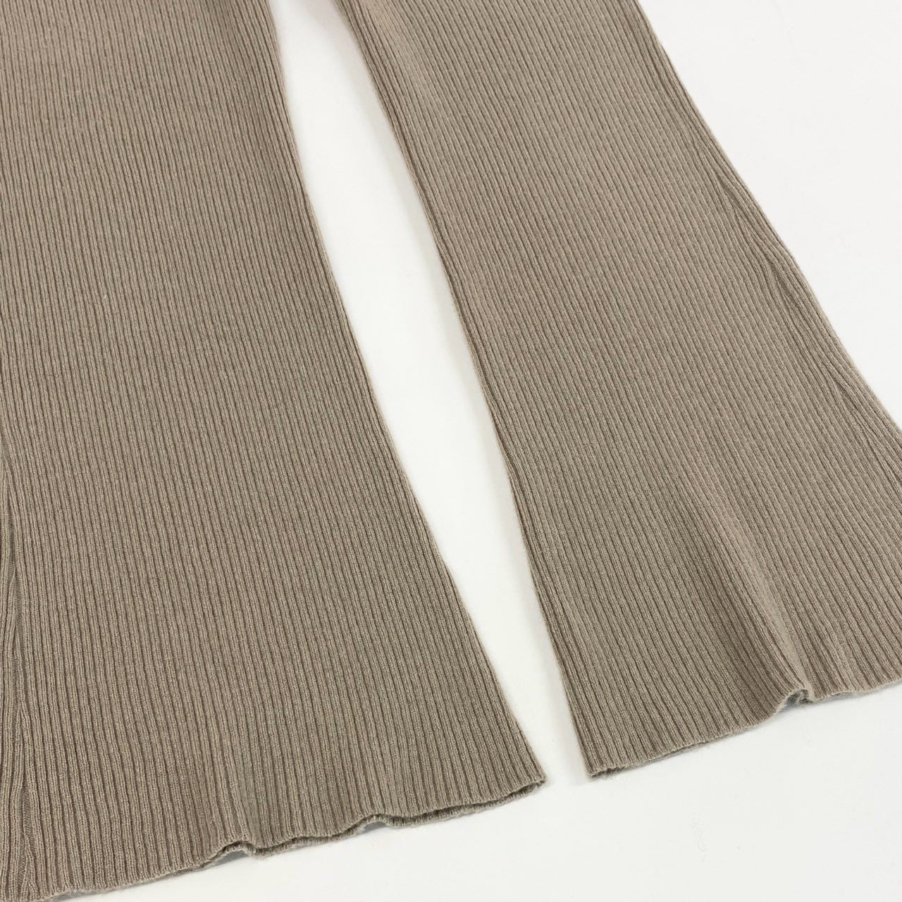 37f24 DEUXIEME CLASSE ドゥーズィエムクラス ニットパンツ ボトムス フレアパンツ カシミヤ100% 総カシミア カシミヤニット レディース 38 ベージュ