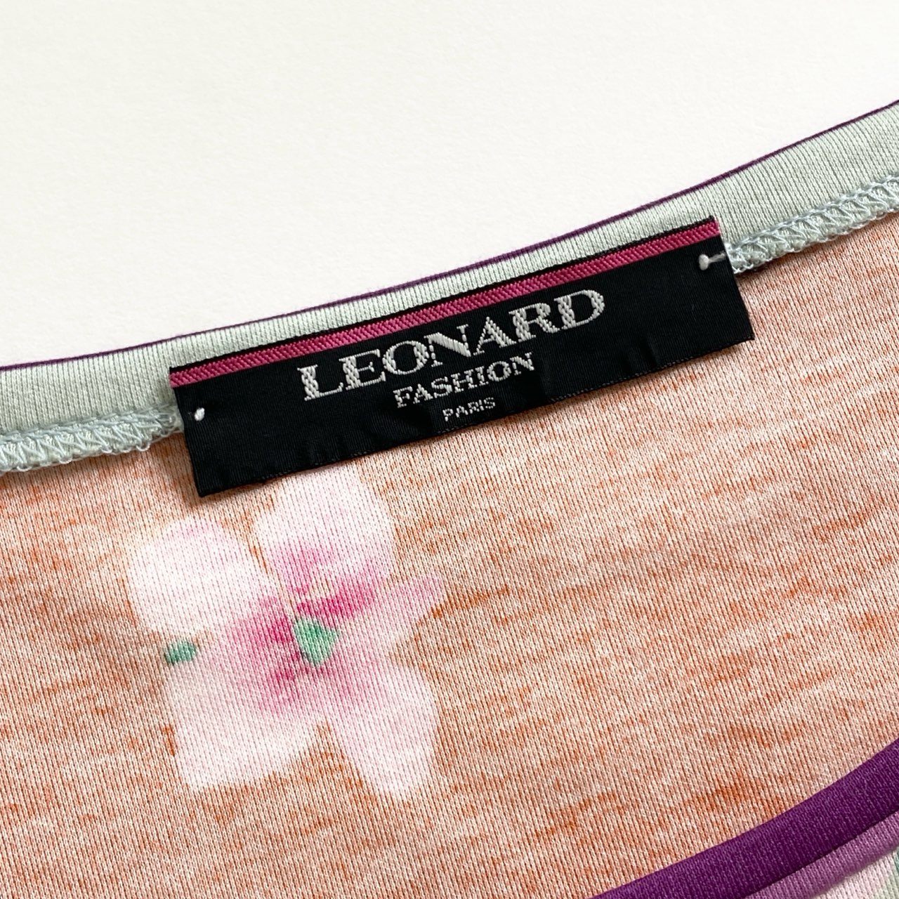59e11 LEONARD レオナール 美しい花柄プリント 半袖Tシャツ カットソー トップス サイズM マルチカラー コットン100% レディース 日本製