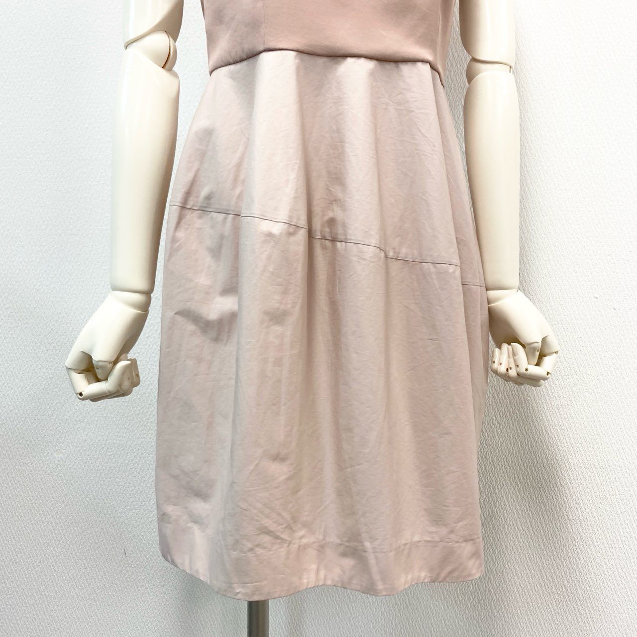 18j17《未使用保管品》 YOKO CHAN ヨーコチャン ノースリーブワンピース 異素材切替 Vネック レディース 女性用 YCD-217-332 38 ピンクベージュu02t