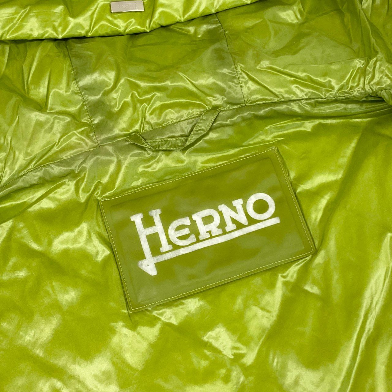 1f6 【美品】HERNO ヘルノ キルティングダウンベスト サイズ44 グリーン系 ダウン90フェザー10 レディース 女性用 アウター