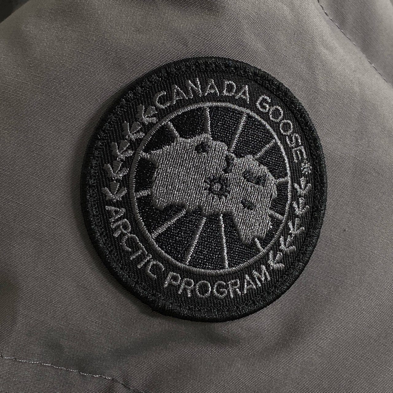 82j4 《新品タグ付き》 CANADA GOOSE カナダグース ブラックレーベル 3802LB SHELBNRNE PARKA ダウンコート アウター コヨーテファー サイズXS グレー系 レディース