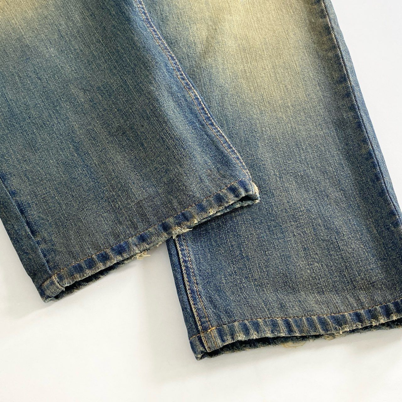 69g2 DOLCE&GABANNA ドルチェ&ガッバーナ ダメージ&タタキ加工 ロゴプレート デニムパンツ ジーンズ サイズ54 インディゴ メンズ 男性用 ボトム