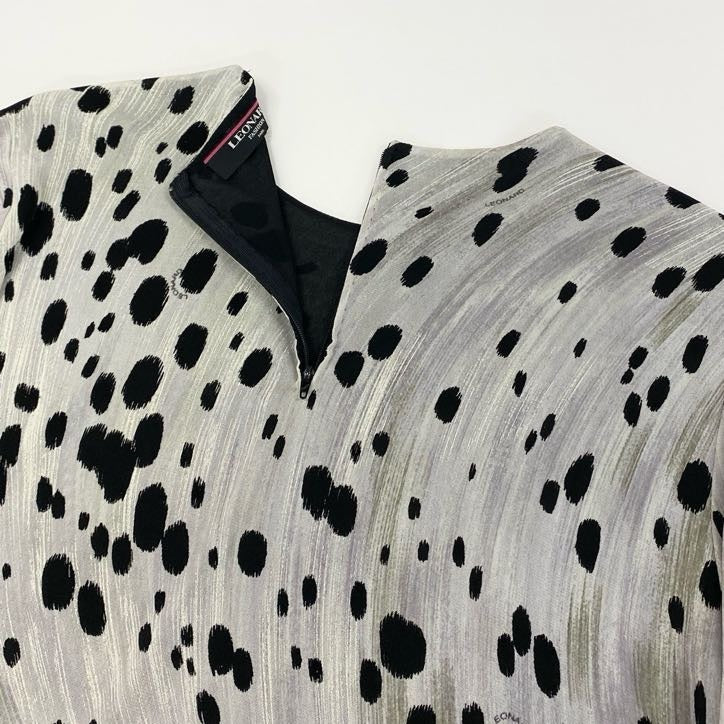 80g23 LEONARD レオナール 長袖カットソー カンカン素材 トップス ストレッチ ダルメシアン柄 レディース 女性用 0199501 LL グレー