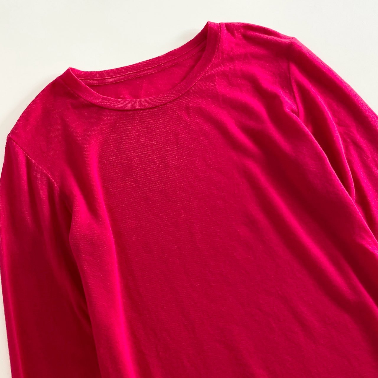 46e14 ISSEY MIYAKE me イッセイミヤケ ミー ニット セーターハイゲージ レッド レディース 日本製