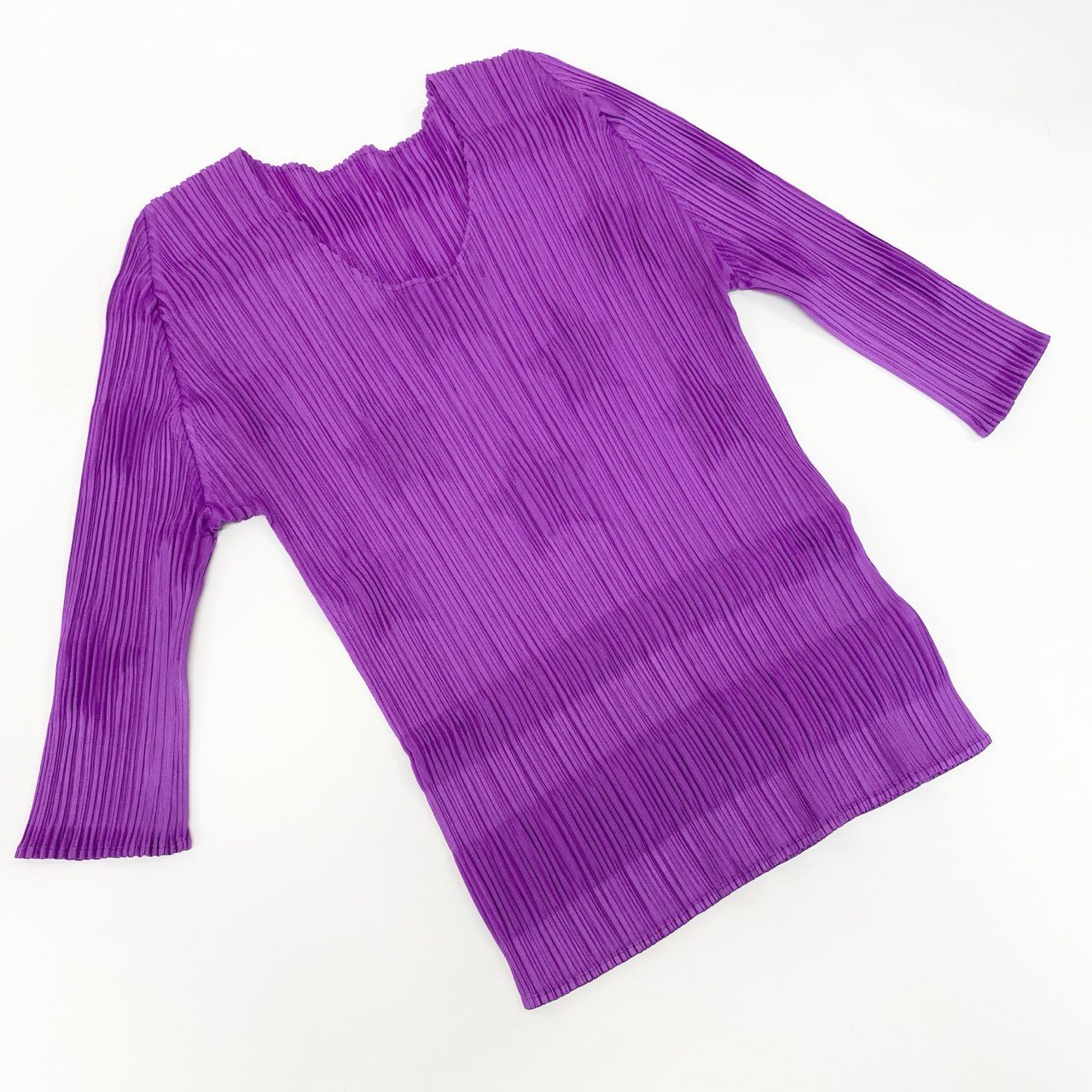 41h24《美品》 PLEATS PLEASE プリーツプリーズ イッセイミヤケ エンボス加工 星柄 プリーツカットソー トップス PP81-JK143 サイズ3 パープル ポリエステル レディースu02t