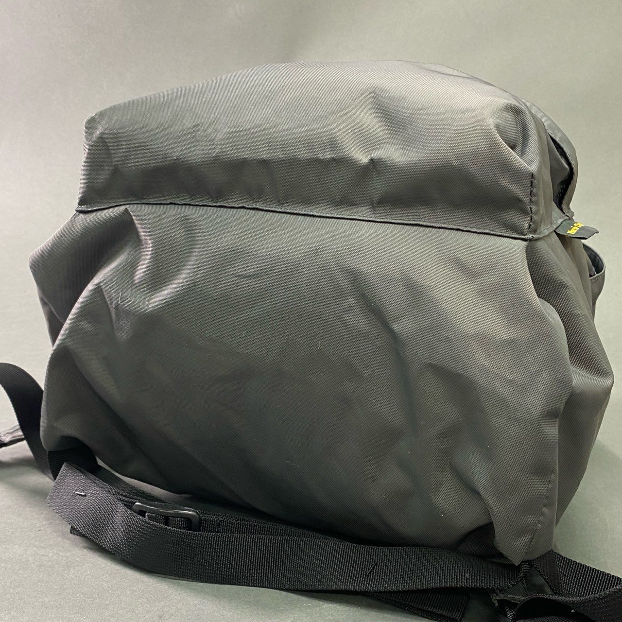 Cb10 Herve Chapelier エルベシャプリエ 978N ナイロンデイパック ML リュックサック 通勤通学 ユニセックス 男女兼用 FUSIL フュズィ グレー ポリエステル100%