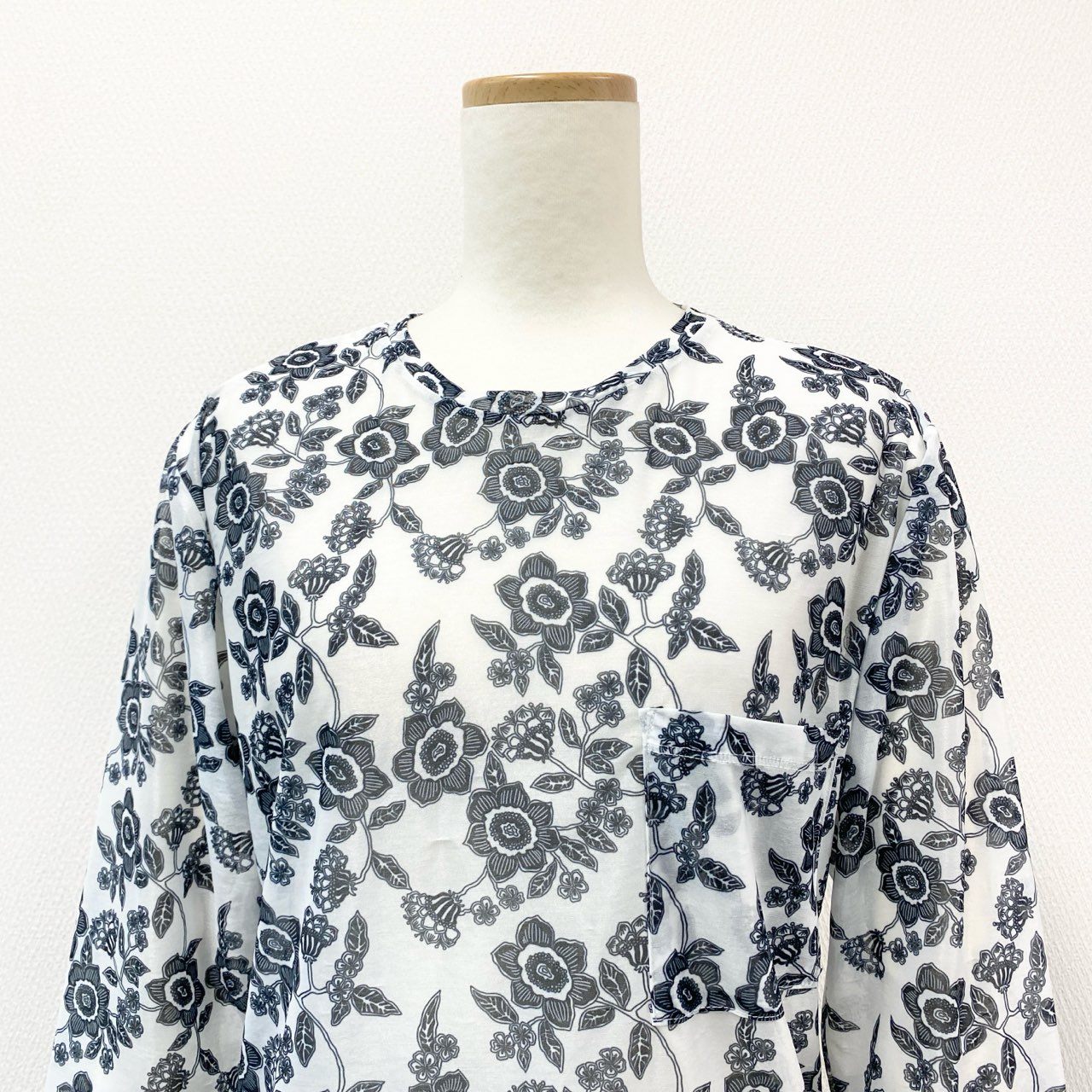 41h24 FUMIE TANAKA フミエタナカ シアープリント ロングスリーブTシャツ カットソー トップス 1 ホワイト ブラック ポリエステル レディースu02t