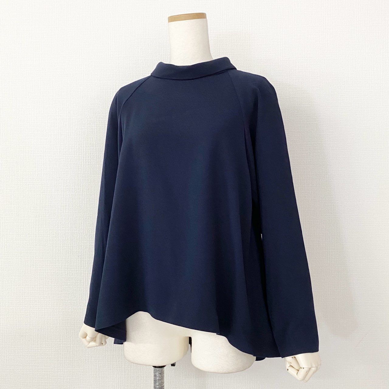 64i11 定価¥30,800 ADORE アドーア ドライタッチ ジョーゼットブラウス 531-1110214 38 ネイビー 二重織 日本製