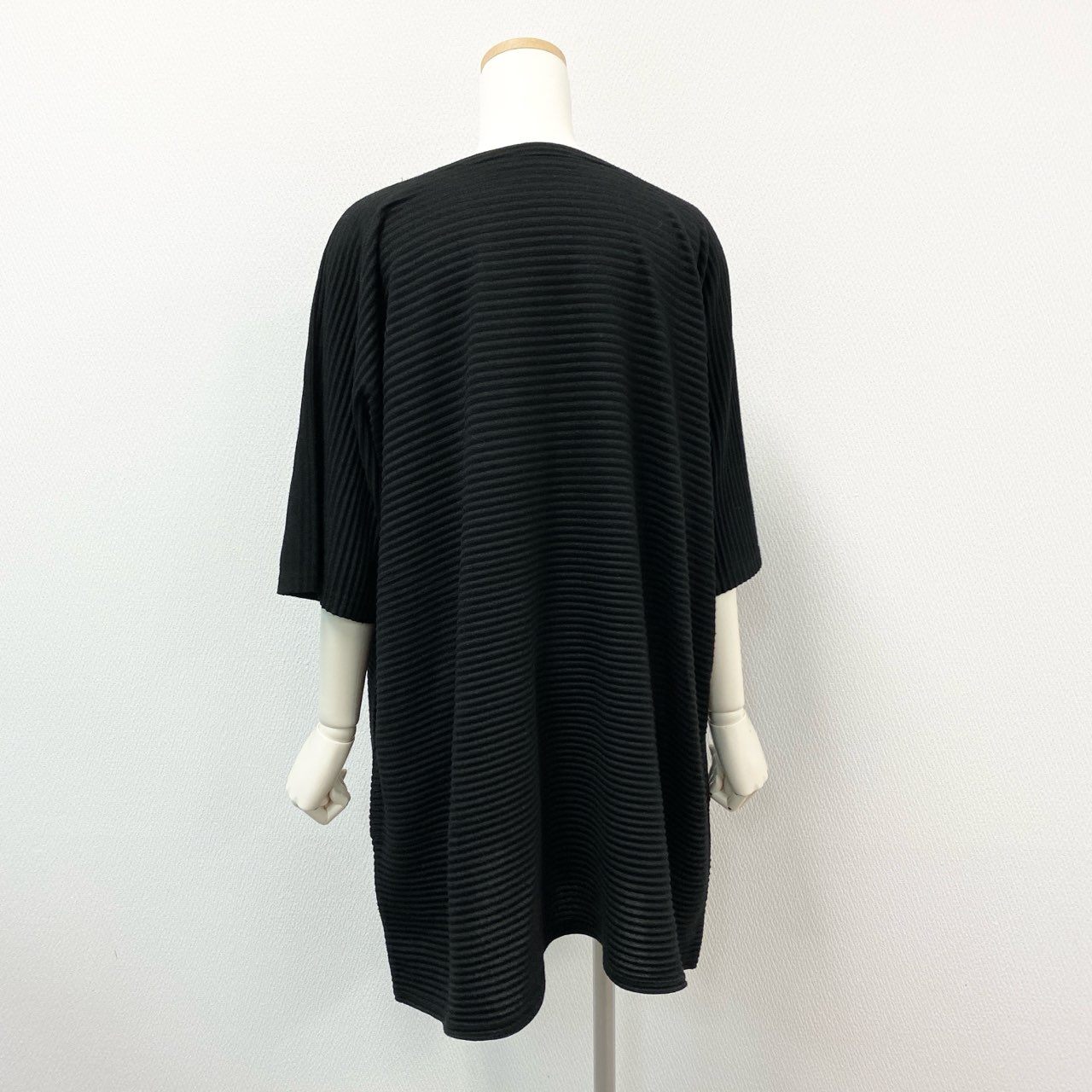 72j15 ISSEY MIYAKE me イッセイミヤケ ミー ニットチュニック ボックスシルエット MI71JT373 ブラック レディースu02t