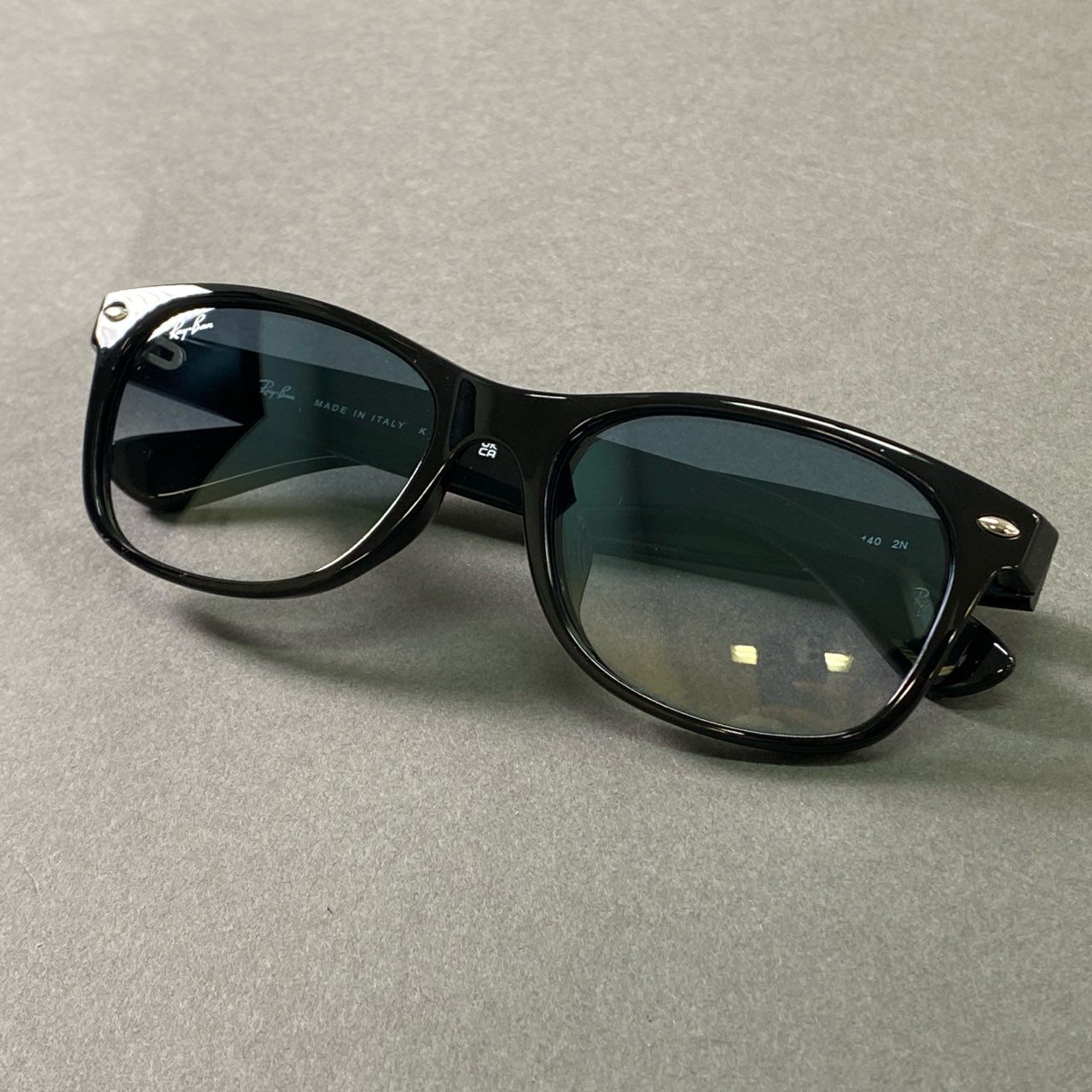 a27① Ray Ban レイバン NEW WAYFARER CLASSIC ウェイファーラー サングラス アイウェア RB2132-F 55□18-140 ブラック ブルー