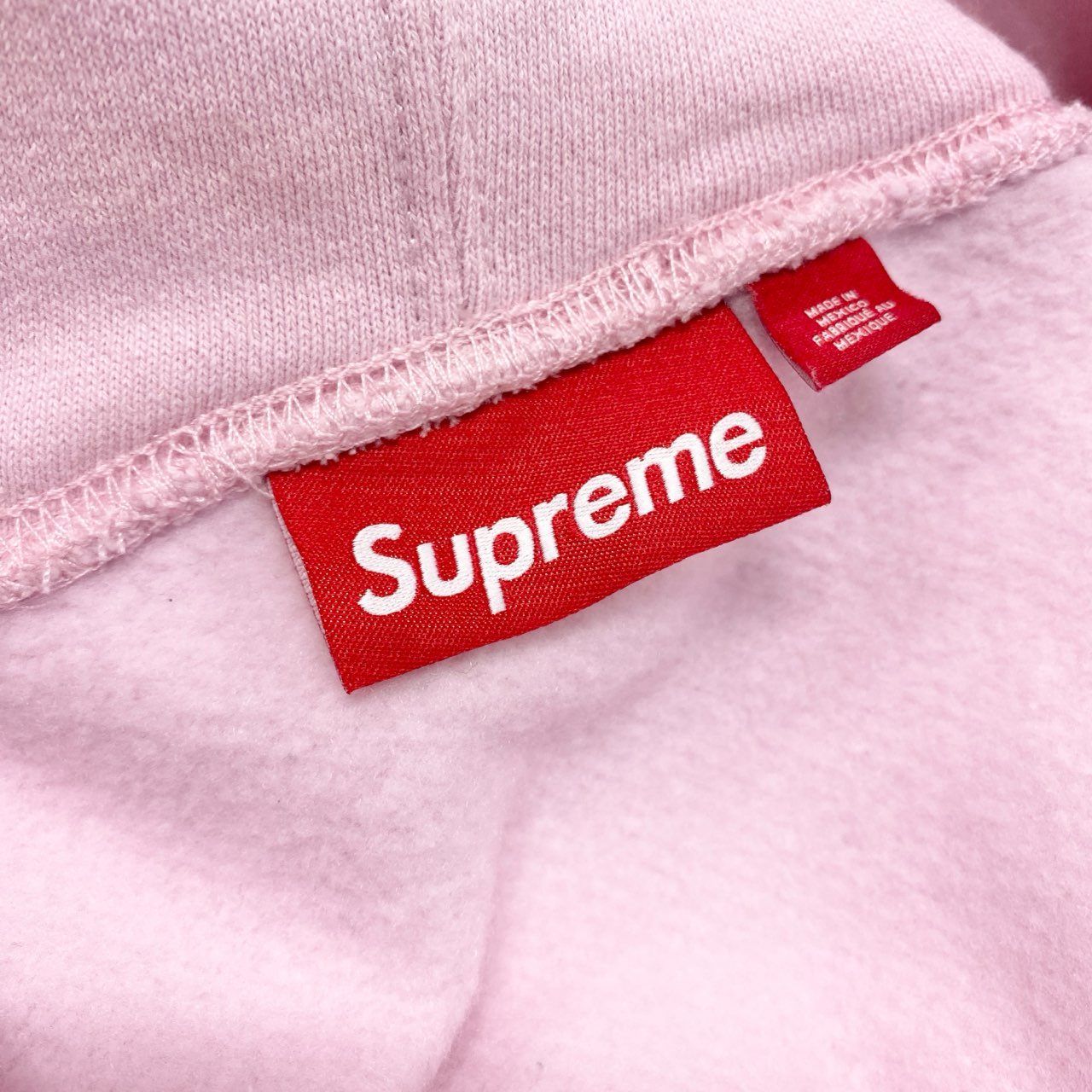 44h26 SUPREME シュプリーム 24SS Warm Up Hooded Sweatshirt プルオーバーパーカー フーディ ロゴプリント XLサイズ ピンク コットン メンズo07t
