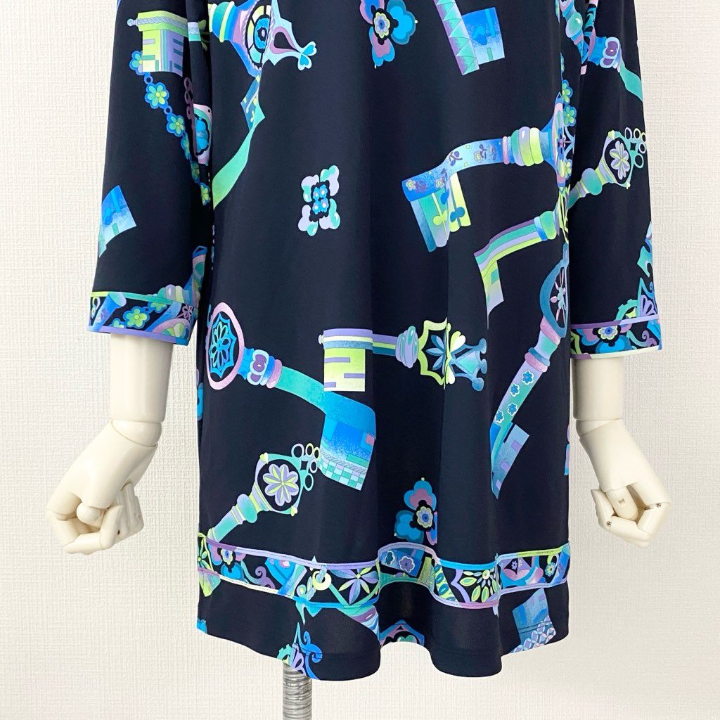 5f20-2 大きいサイズ LEONARD SPORT レオナール チュニックワンピース 襟付きワンピース 伸縮素材 手洗い◎ 0568645 サイズ42 ネイビー マルチカラー ポリエステル100% レディース 日本製