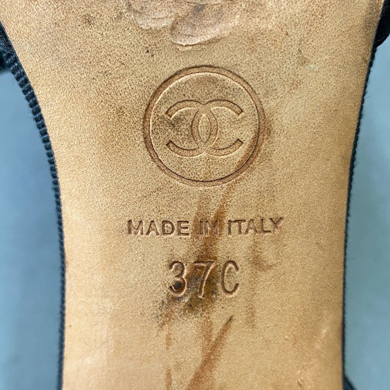 1g28 CHANEL シャネル ココマーク 3連リボン ヒールサンダル 37C ブラック サテン シューズ イタリア製