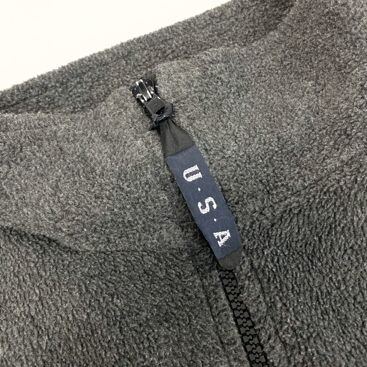 44h26 the ennoy professional ザエンノイプロフェッショナル ロゴ刺繍 フリースジャケット USA製 Mサイズ ダークグレー メンズo07t