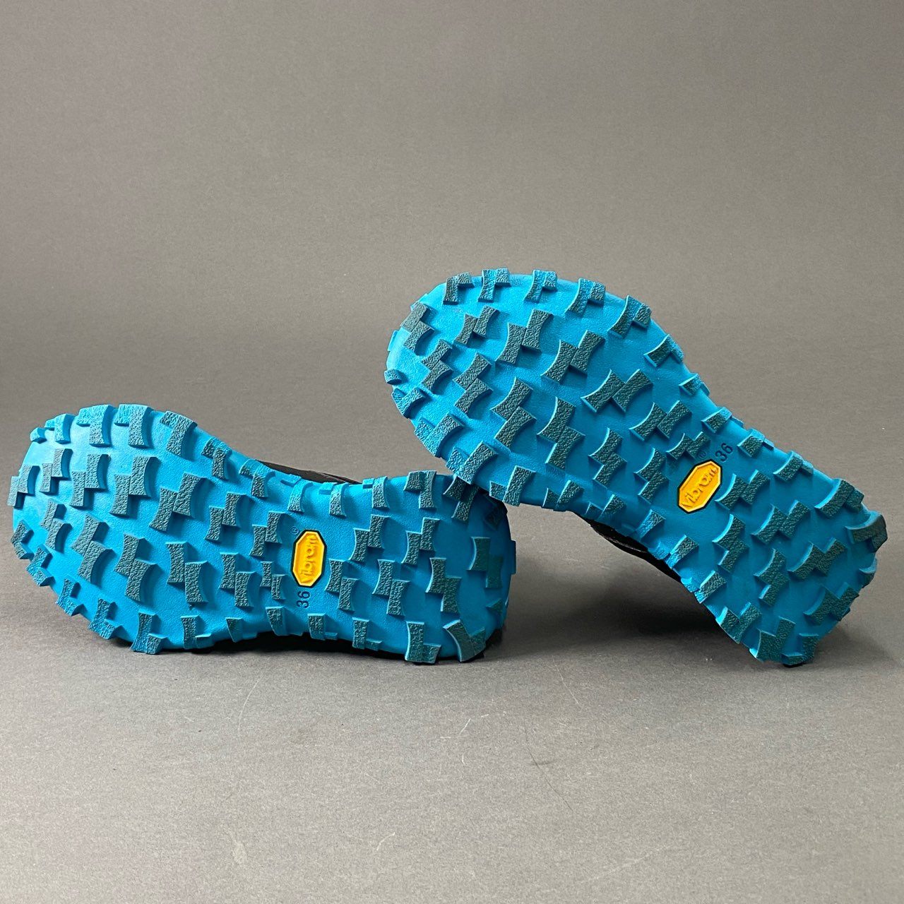 6d16 【美品】 CAMPER カンペール Drift Trail ドリフトトレイル ハイカットスニーカー K400740-003 36 ブラック/ブルー レディース