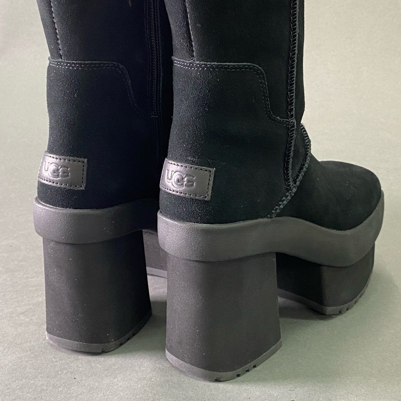 4f8 《美品》定価¥49500 UGG アグ New Heights Platform Xtra 厚底 ニーハイ ロングブーツ 6 ブラック レザー Y2K ムートン シューズ 箱付き