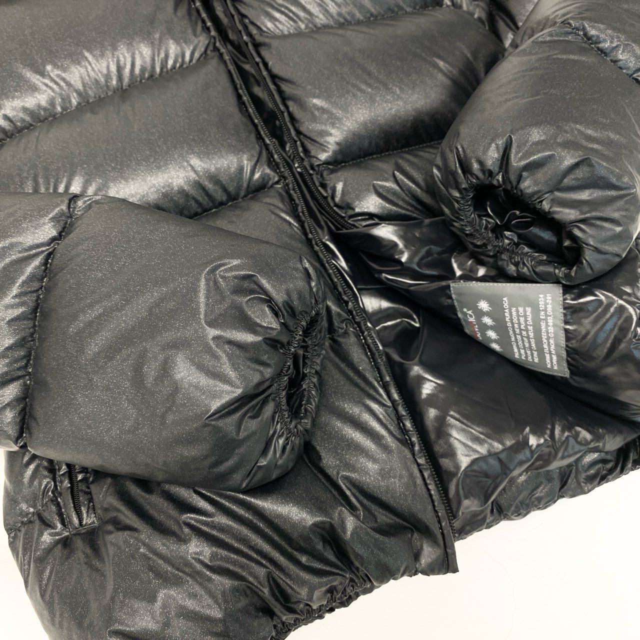 73j28 《美品》 DUVETICA デュベティカ 取外しファー付き グースダウンジャケット 40 グレー ラメ入り GOOSE DOWN JACKET 女性服t18r