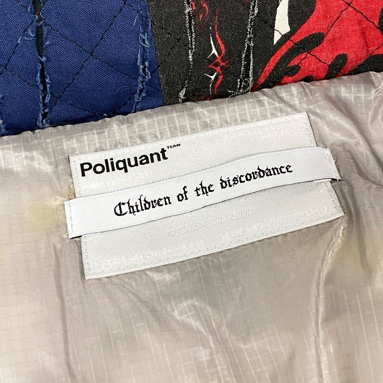 19f11 【美品】2023AW Children of the discordance チルドレンオブザディスコ―ダンス サイズ3 リバーシブル ダウンジャケット メンズ 完全1点物