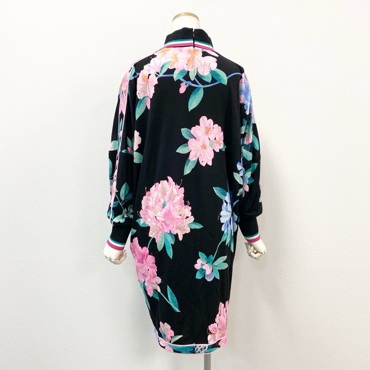 58f20 LEONARD PARIS レオナール 花柄プリント ハイネック長袖ワンピース バックジップ ロングスリーブ ドレス イタリア製 36 ブラック ウール ナイロン レディース