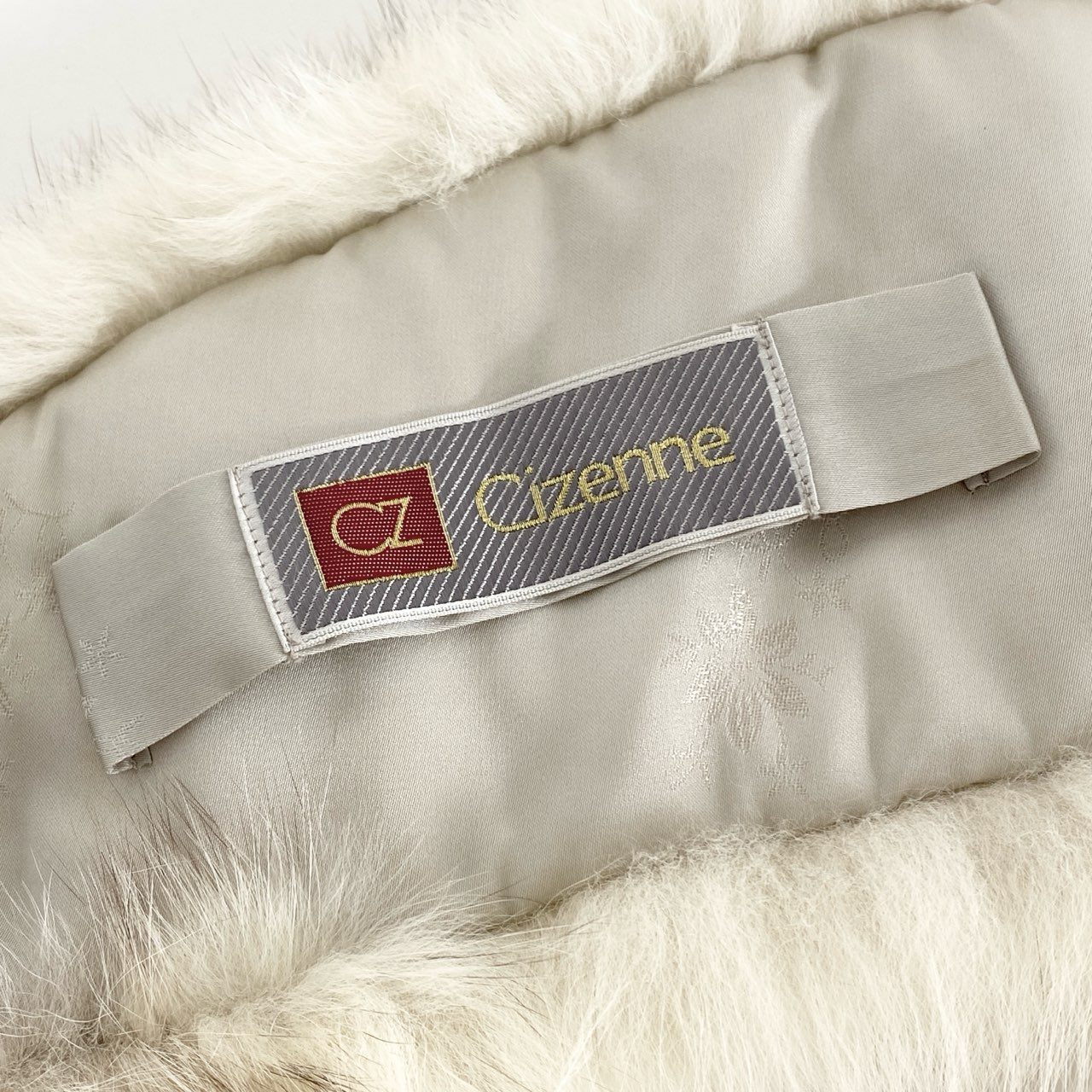 36d24 SAGA FOX サガフォックス ボリューム◎ ティペット 襟巻 2本セット ホワイト系 フォックスファー レディース