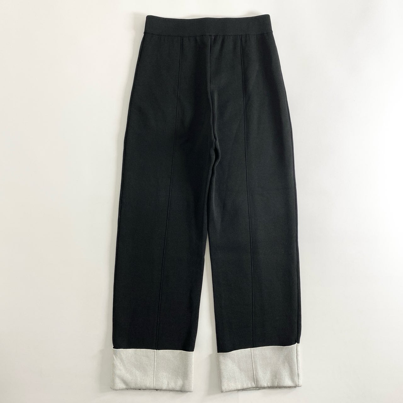 26e24 《美品》 ADORE アドーア バイカラーダブルニット ニットパンツ リラックスパンツ 531-2273014 サイズ38 ブラック レディース