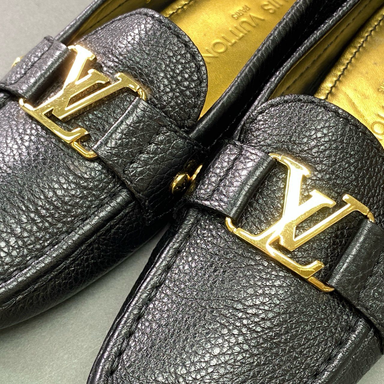 2k5 LOUIS VUITTON ルイヴィトン LV ドライビングシューズ 36 1/2 ブラック レザー シボ革 イタリア製