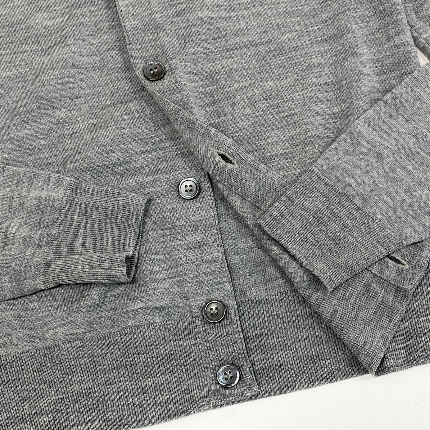 30lh29 JOHN SMEDLEY ジョンスメドレー Vネックカーディガン ウールカーディガン ニット トップス Sサイズ グレー メンズ 男性用u02t