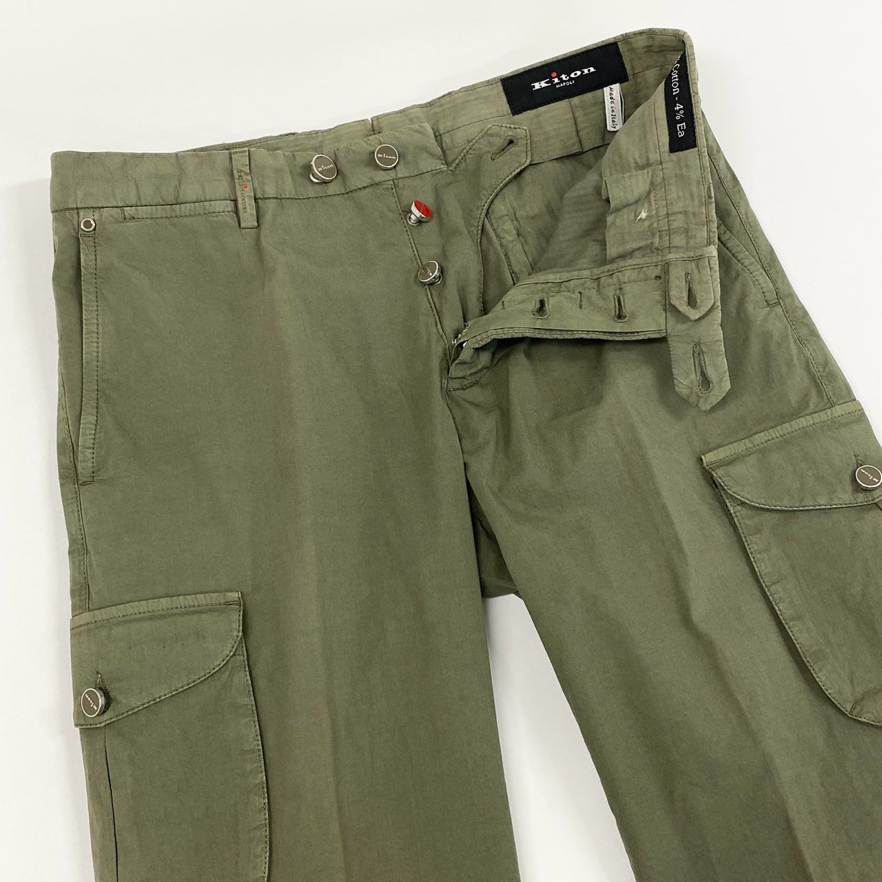 22f13 《美品》 Kiton NAPOLI キートン キトン カーゴパンツ ボトムス サイズ32 カーキ コットン ポリウレタン メンズ 紳士服 イタリア製