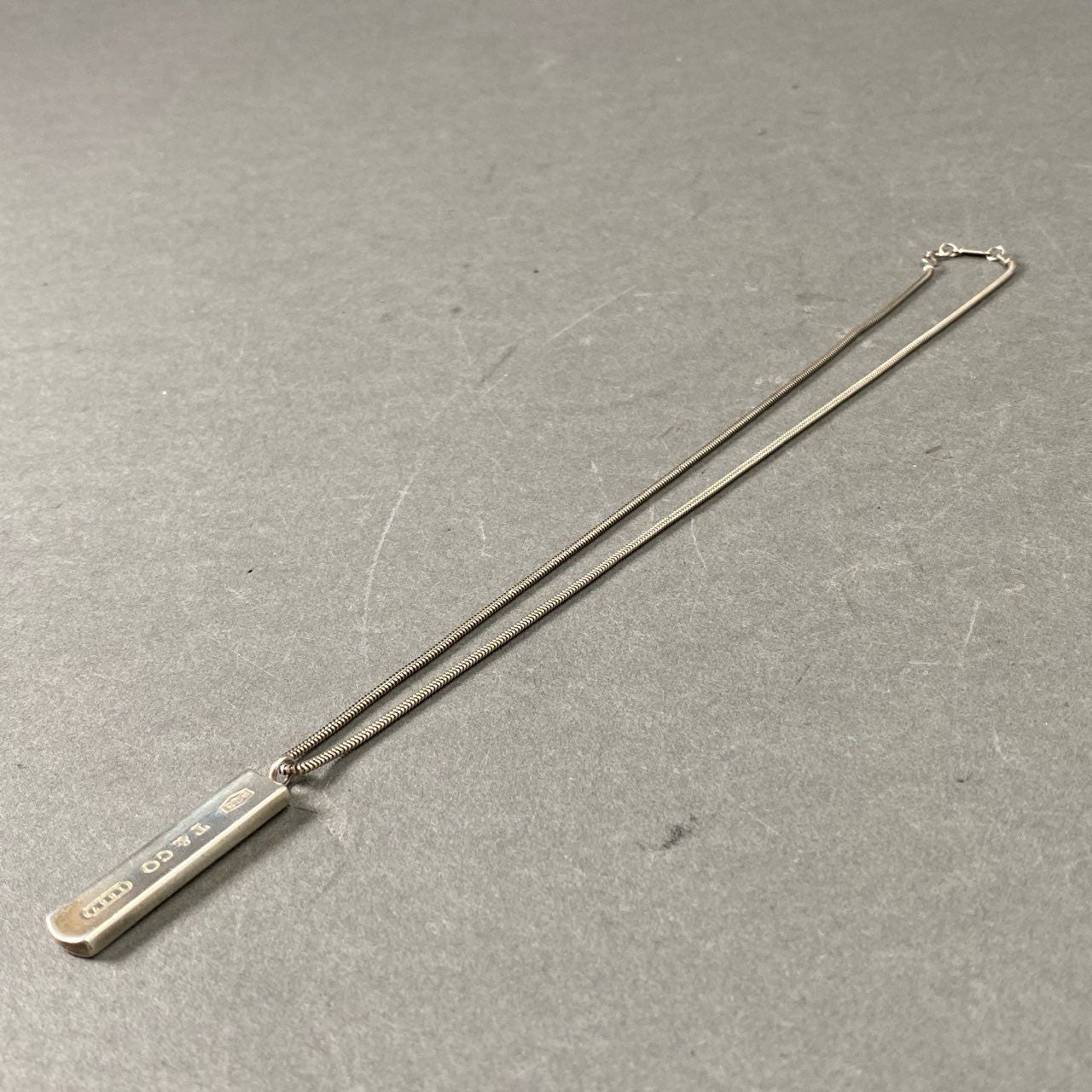 2e12 TIFFANY&Co ティファニー 1837プレートバー ペンダントネックレス シルバー 925 スネークチェーン アクセサリー