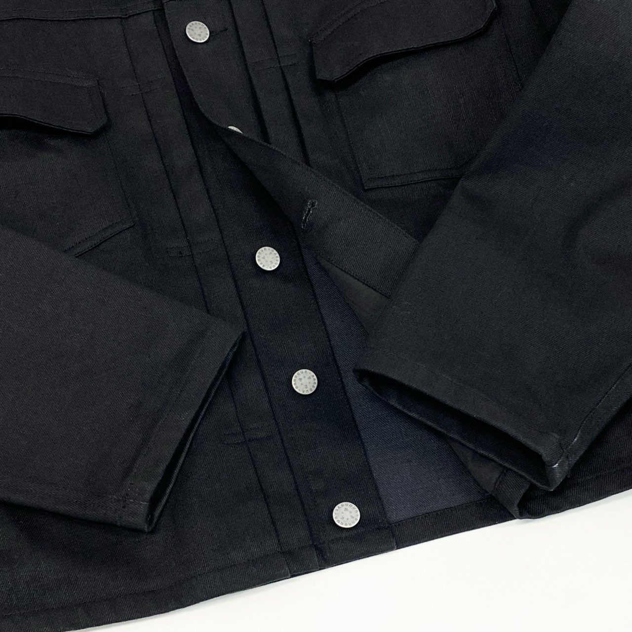 38d28 【新品タグ付き】 A.P.C. × Babour アーペーセー バブアー SPEY スペイ デニムジャケット Gジャン 251MCAS173 サイズL ブラック 25ss 腕章ワッペン ノンワックス