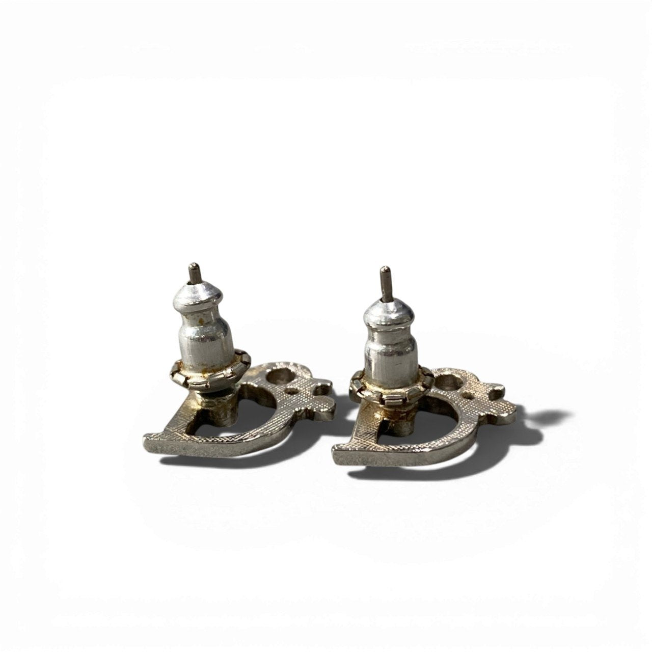 c4 Christian Dior クリスチャンディオール ロゴデザイン ピアス 両耳 シルバー Logo Pierced Earringst18r