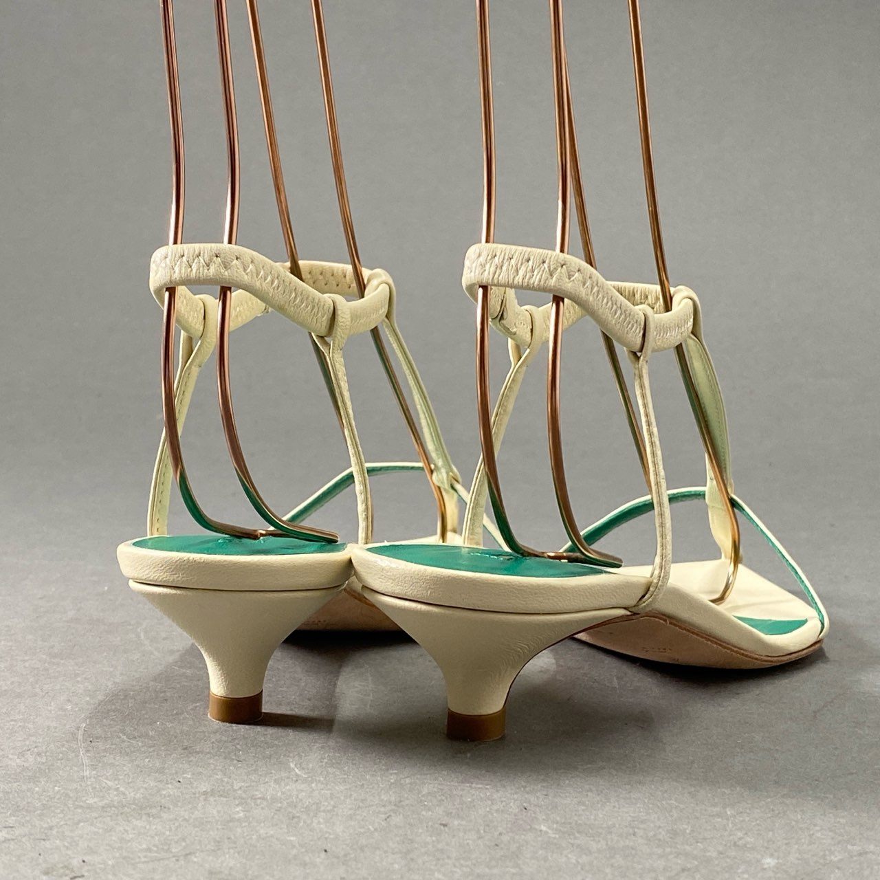 1f28 《美品》 定価¥46,200 BRENTA ブレンタ ANKLE GOM アンクルゴムストラップサンダル 36 ホワイト グリーン レザー イタリア製 シューズ