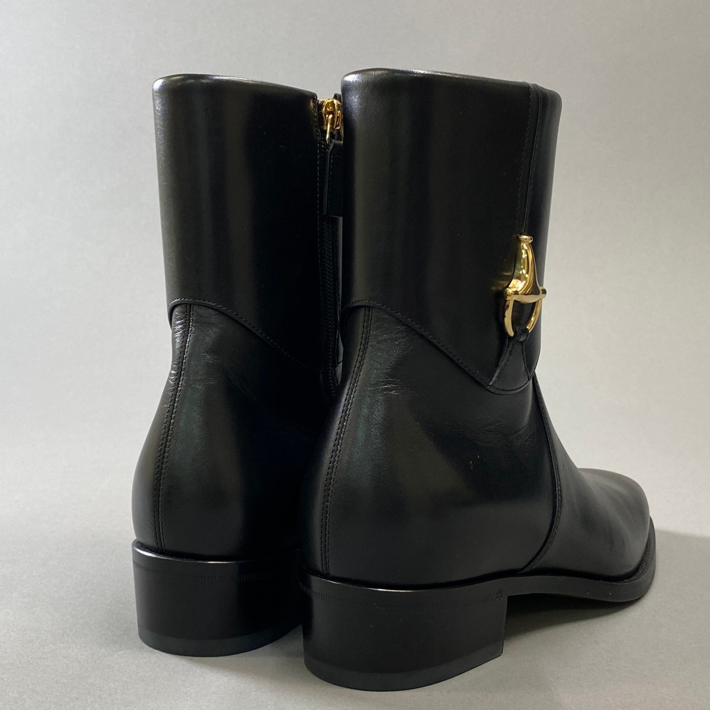 2h9《新品保管品》GUCCI グッチ アンクルブーツ ホースビット アーモンドトゥ 750320 6 ブラック レザー メンズk02i