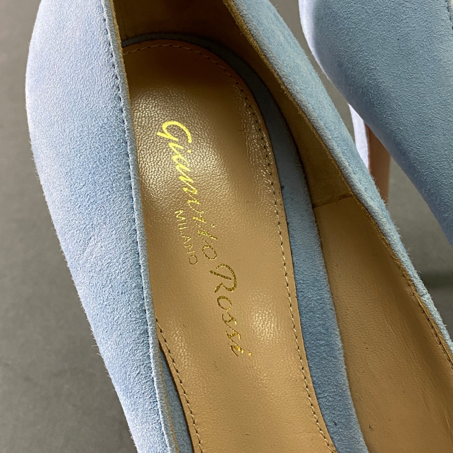 5l25 【未使用】Gianvito Rossi ジャンヴィットロッシ ポインテッドトゥ ピンヒールパンプス スウェードパンプス サイズ38 ライトブルー スウェード レディース 女性用